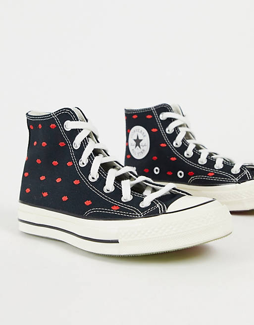  Trainers/Converse Chuck 70 Hi trainers in black with lip embroidery 