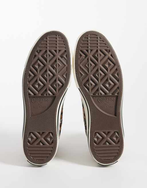 Converse Chuck 70 Hi trainers in brown leopard print, 5 of 5