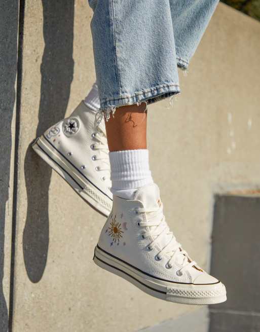 Converse - Chuck 70 Mystic World Future is Bright - Hoge sneakers in gebroken wit