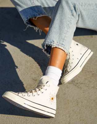 mystic world platform chuck taylor