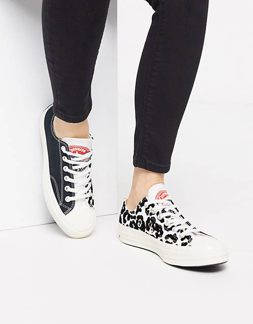 Converse – Chuck '70 – Niedrige Sneaker in Schwarz mit geflocktem Leopardenmuster