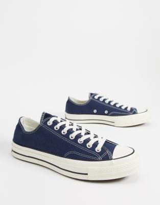 converses bleues marines