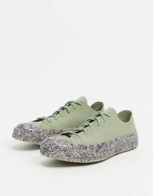 converse light ox trainers