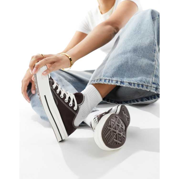 Brown converse outfit 2025