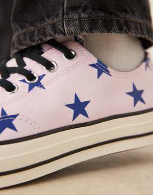 Converse Chuck 70 Ox trainers with star print in pink