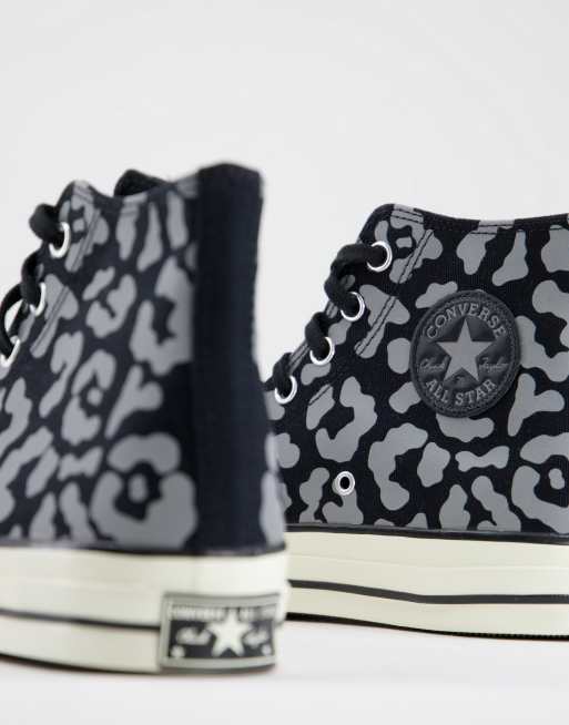 Tuta store converse leopardata