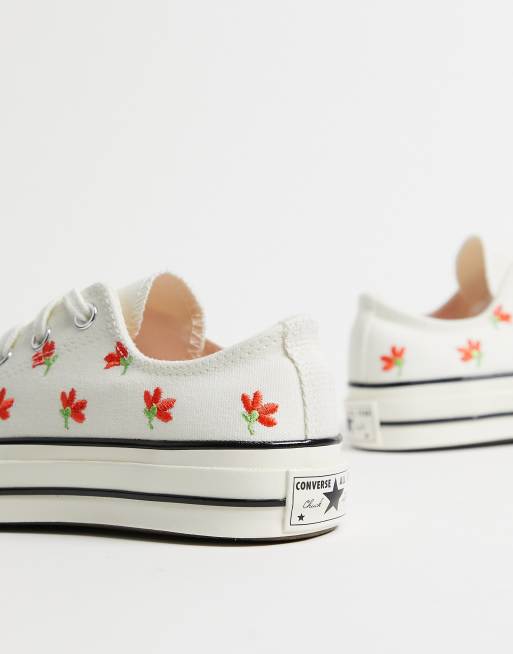 Converse 2025 fiori basse