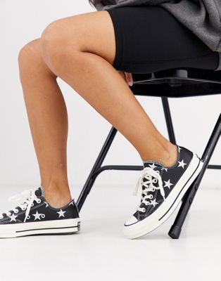 Converse - Chuck 70 - Sneakers basse nere in pelle con stelle ricamate |  ASOS