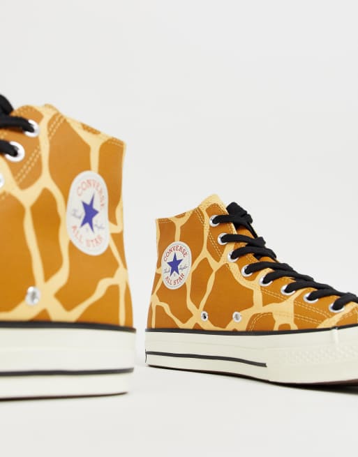 Converse deals giraffe sneakers