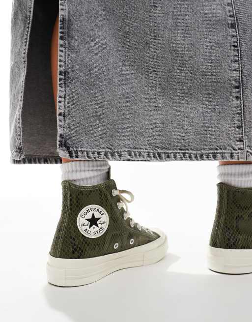 Converse Chuck 70 trainers in snake print, 4 of 5