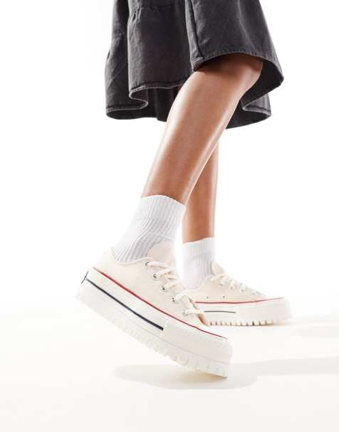 Converse Chuck 70 Trek Ox trainers in cream - view 1