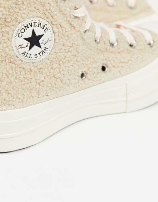 Converse Chuck Cosy Club Hohe Plateau Sneaker Aus Teddyfell In Creme Asos