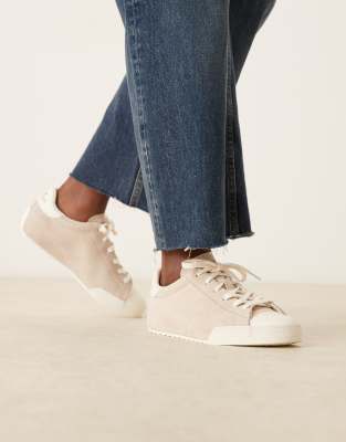 Converse Chuck Lo Pro Sneakers In Gray