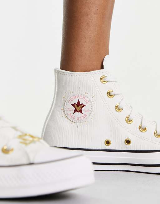 Converse blanche 2025 avec coeur