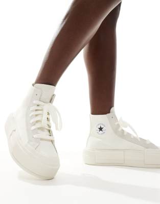 Converse - Chuck Taylor All Star Cruise Hi - Knöchelhohe Sneaker in gebrochenem Weiß mit Plateausohle