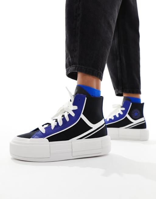 Black converse with on sale blue laces