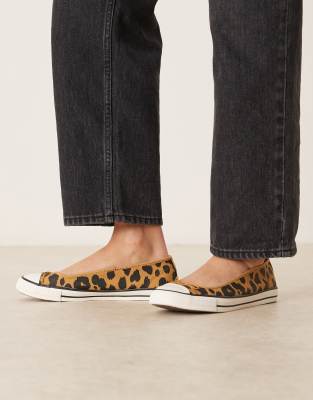 Converse - Chuck Taylor All Star Dainty - Ballerinas mit Kuhfellmuster in Braun-Bunt