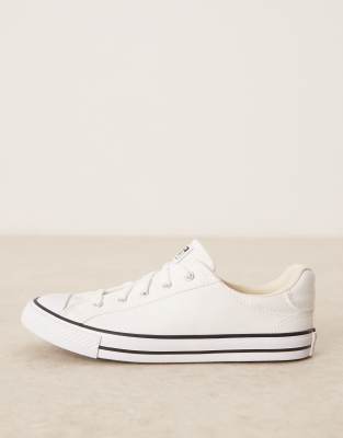 Converse Chuck Taylor All Star Dainty Lucky Sneakers