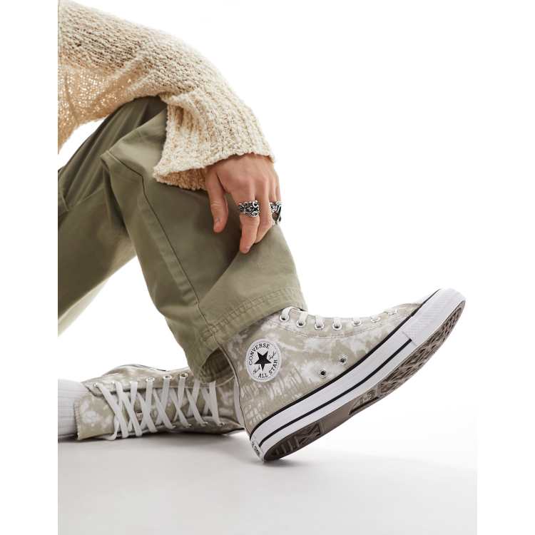 Transparentemente Perseo gastos generales Converse Chuck Taylor All Star Hi dip dye sneakers in stone | ASOS