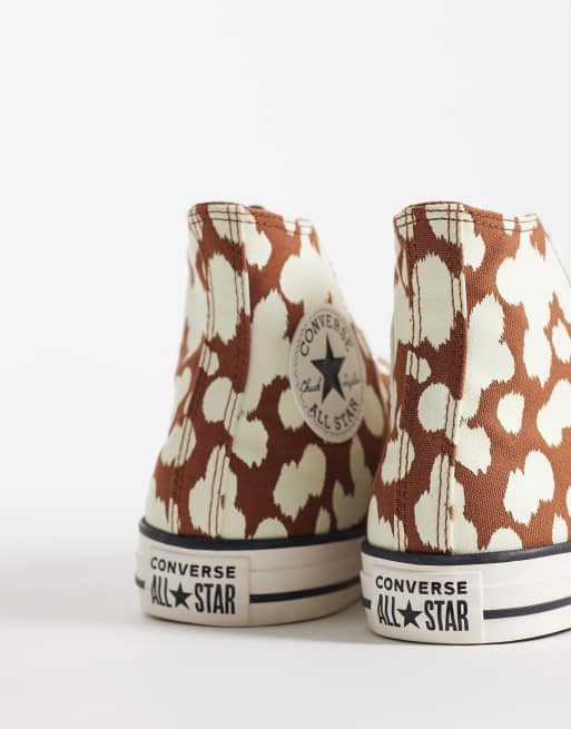 Converse - Chuck Taylor All Star Hi - Sneakers alte marroni e bianche con stampa pezzata, 2 di 5