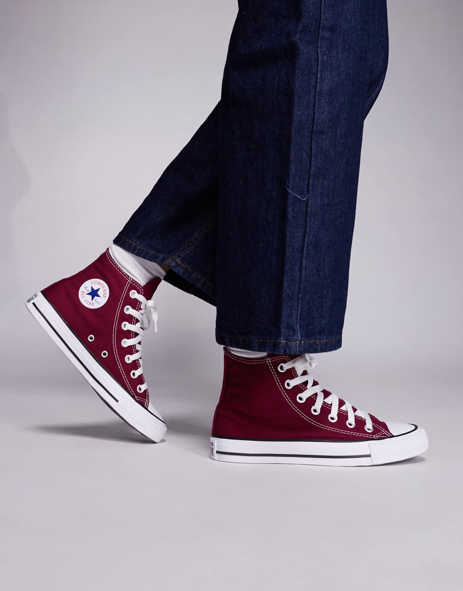 Кроссовки Converse Chuck Taylor All Star Hi бордового цвета