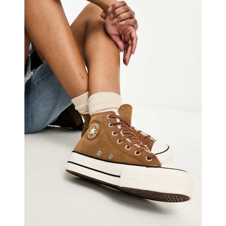 Converse Chuck Taylor All Star Lift Baskets montantes en daim avec doublure en fausse fourrure Marron ch tain et cr me