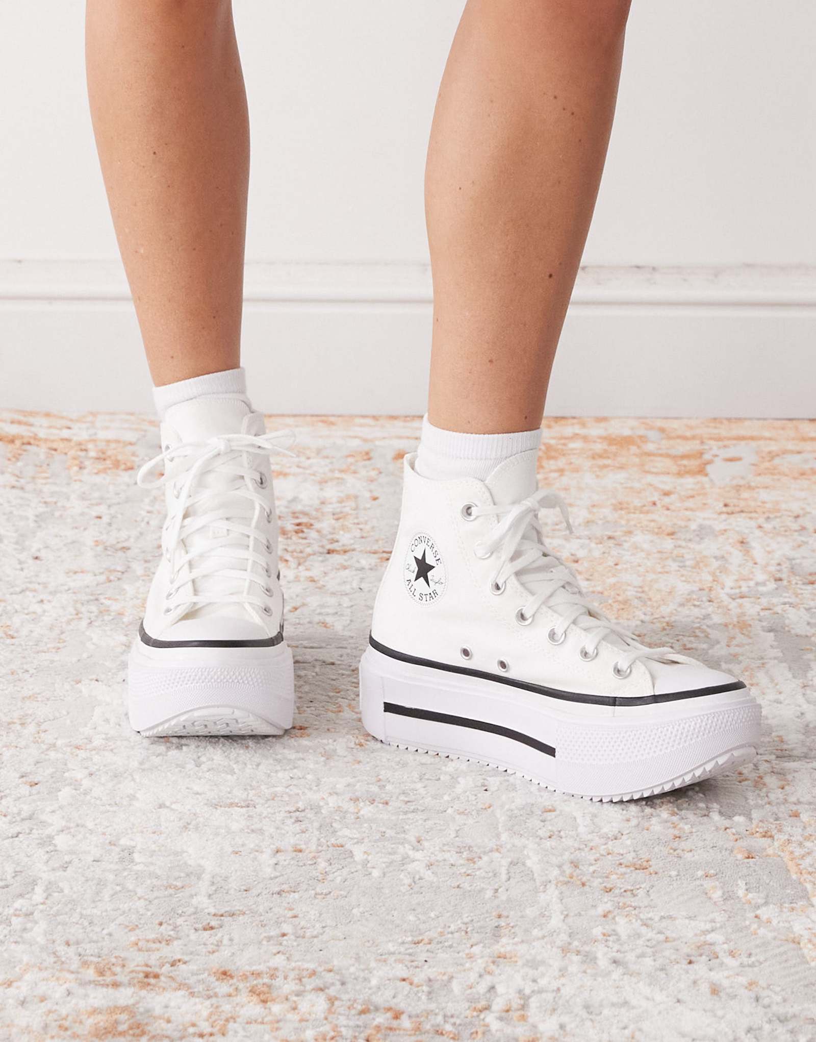 Кроссовки Converse Chuck Taylor All Star Lift с двойным стеком белого цвета