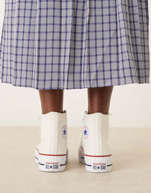 Converse Chuck Taylor All Star Lift Hi platform trainers in off white with embroidered stars, 3 of 5