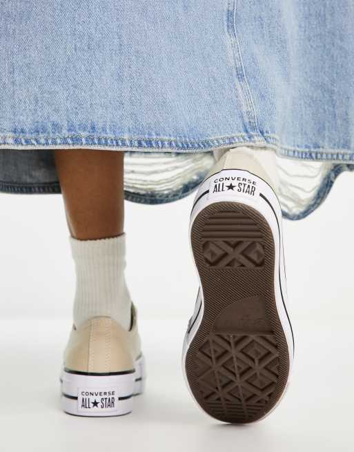 Converse Chuck Taylor All Star Lift Ox Sneaker in Beige mit Plateausohle ASOS