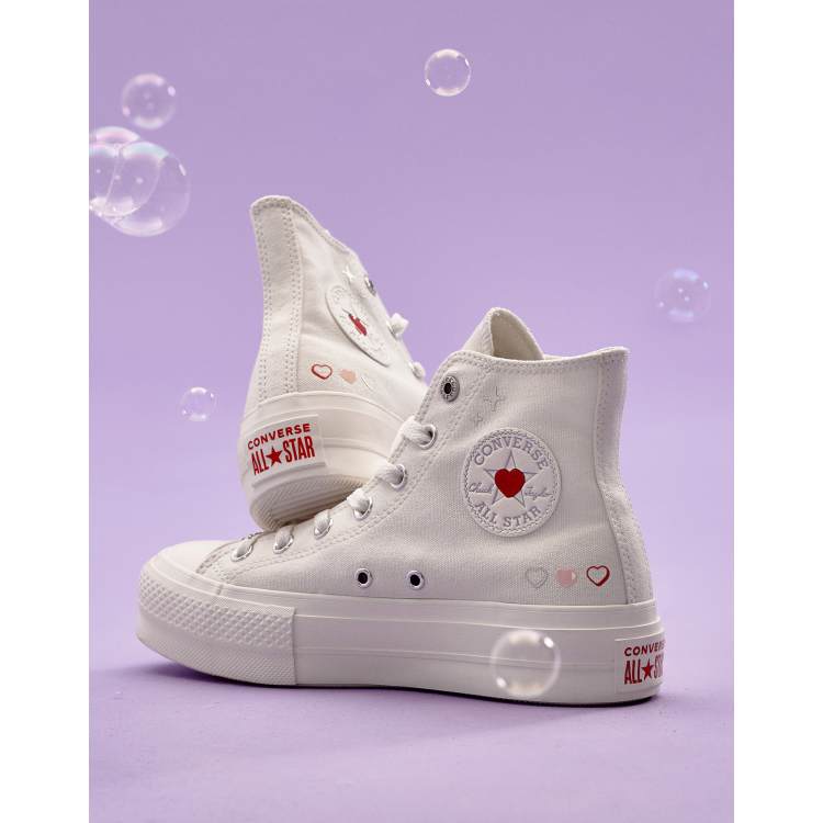 Cream converse with heart on sale