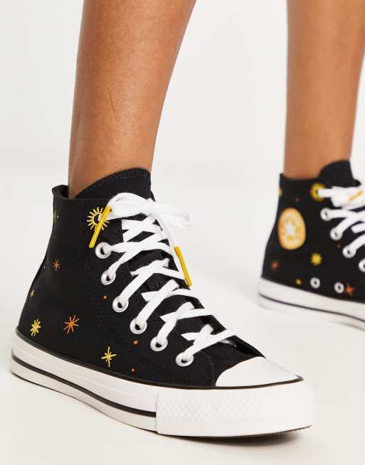 black daisy converse