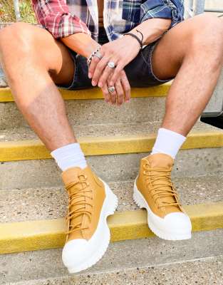 converse lugged tan