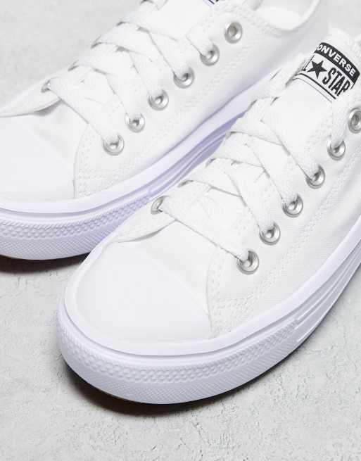 Converse Women's Chuck Taylor All Star Move Low in White