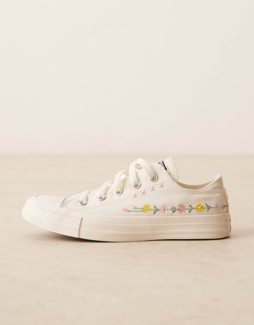 Converse Chuck Taylor - All Star Ox - Hvide sneakers med broderede blomster, 2 af 5