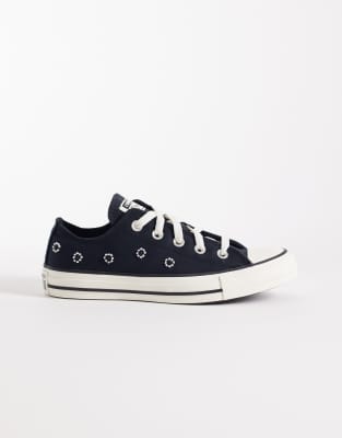 Converse - Chuck Taylor All Star Ox - Sneaker in Schwarz mit Perlendetail