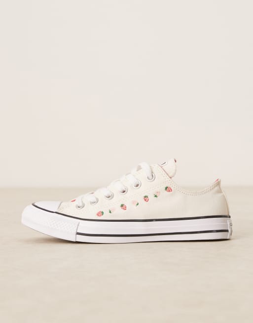 Converse Chuck Taylor - All Star Ox - Sneakers in wit met geborduurde aardbeien, 2 van 5