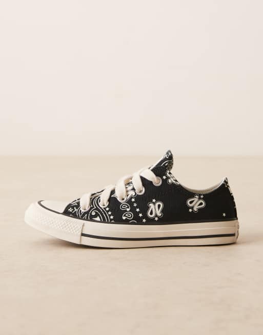 Converse – Chuck Taylor All Star Ox – Svarta sneakers med vitt paisleymönster, 2 av 5