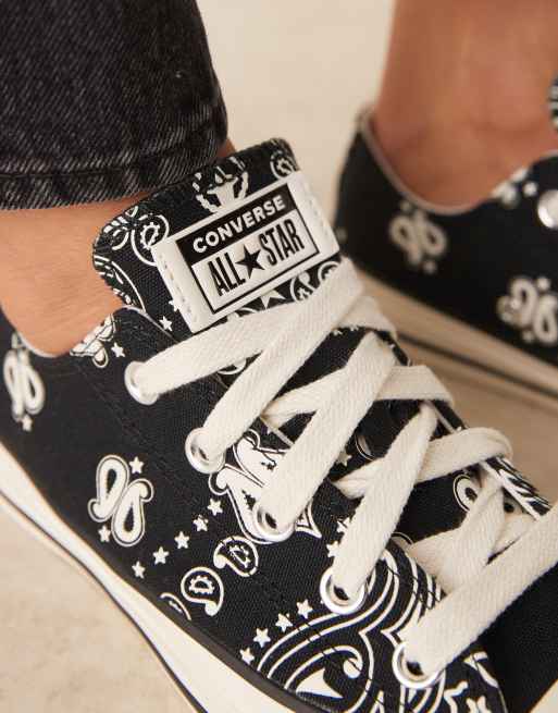 Converse – Chuck Taylor All Star Ox – Svarta sneakers med vitt paisleymönster, 4 av 5