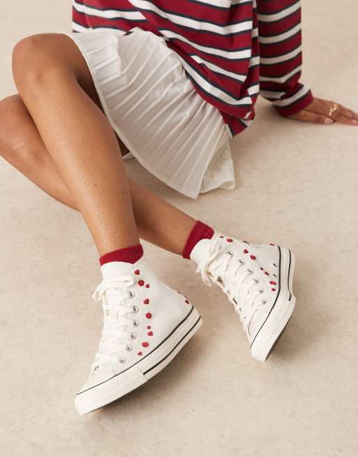 a♡ Converse Chuck Taylor All Star sneakers in white with hearts