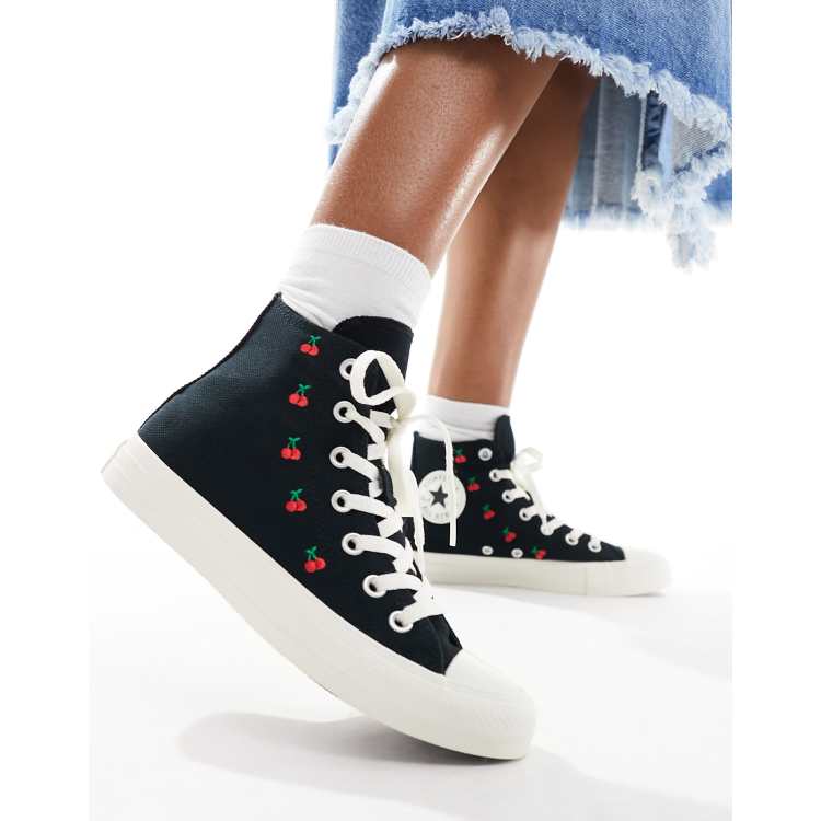 Converse nere store invecchiate