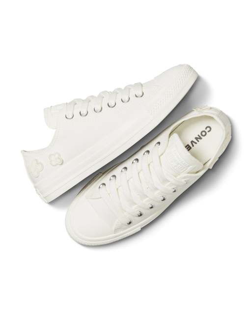 Converse Chuck Taylor All Star sneakers with flower embroidery in white