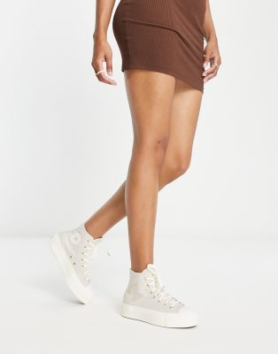 light grey chuck taylor converse