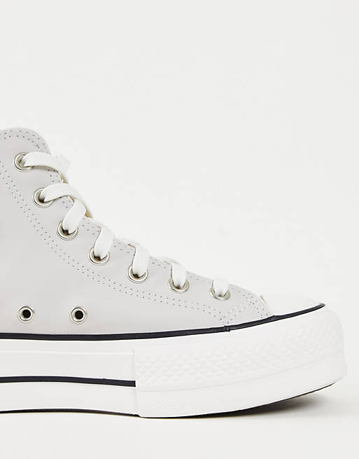 Sportswear Converse Chuck Taylor Lift platform trainers in off white 
