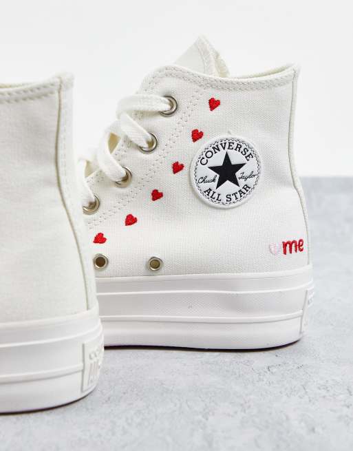 Converse – Chuck Taylor Lift – Valentines – Vita platåsneakers med broderade hjärtan, 2 av 4