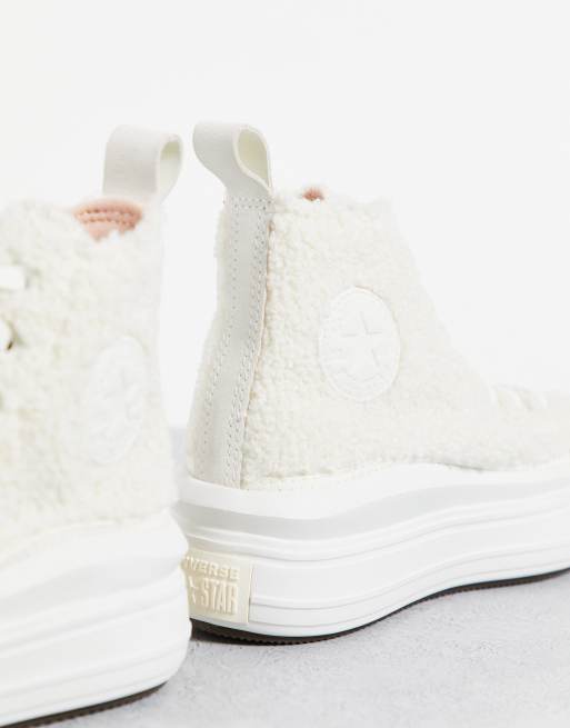 Converse – Chuck Taylor Move Hi, Cosy Club – Knöchelhohe Sneaker aus Teddyfell in Creme, 2 von 4