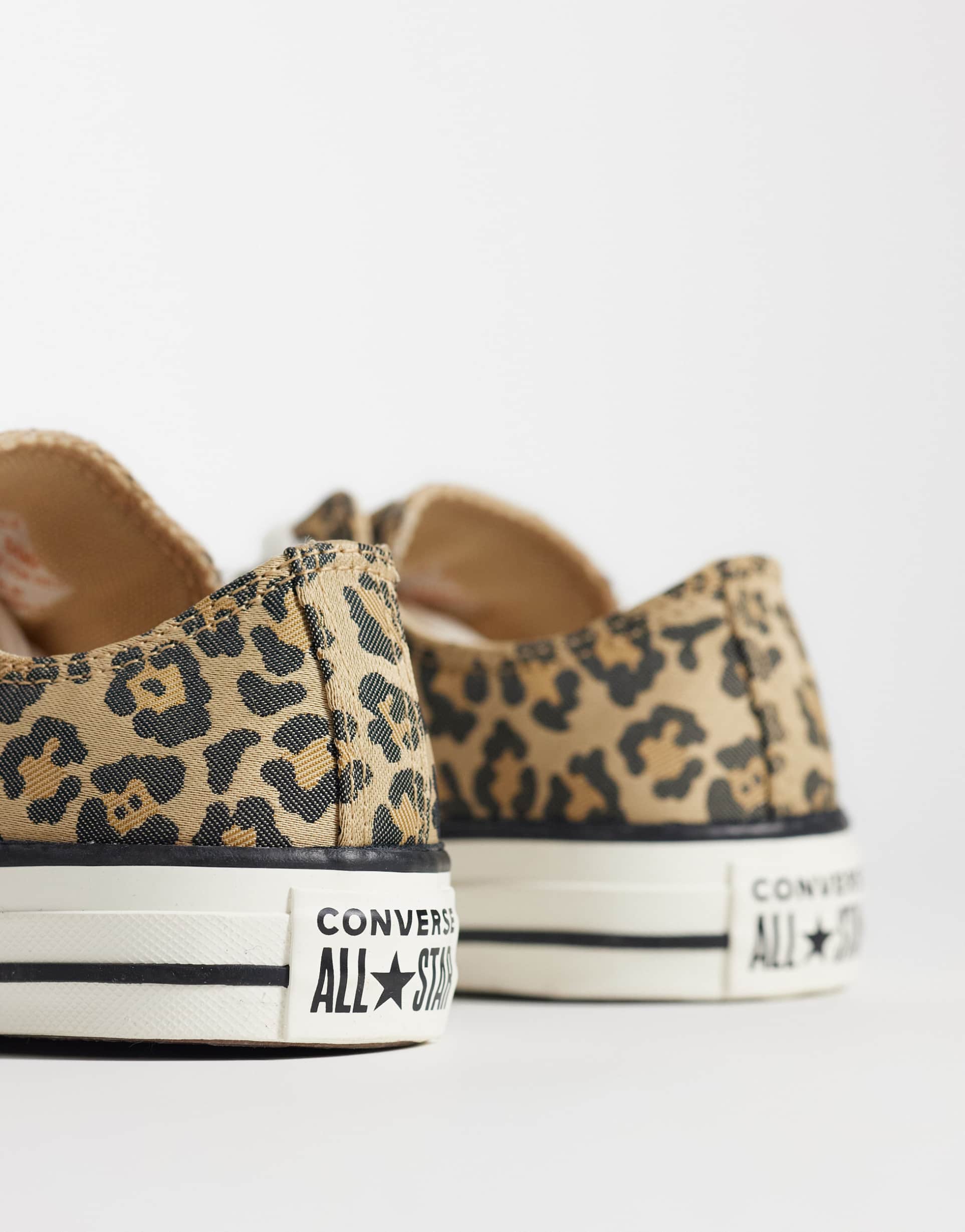 CONVERSE 레오파드 프린트 척 테일러 옥스 스니커즈