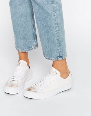 Converse Chuck Taylor Trainers In White With Metallic Toe Cap | ASOS