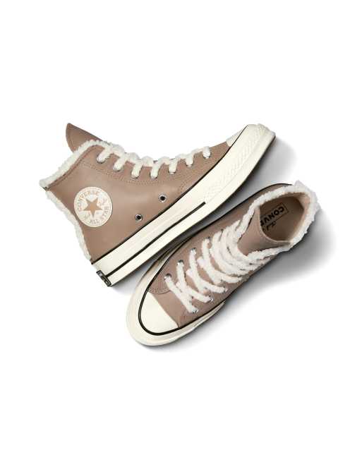Converse Chuck 70 Hi Baskets montantes avec detail en tissu eponge Beige