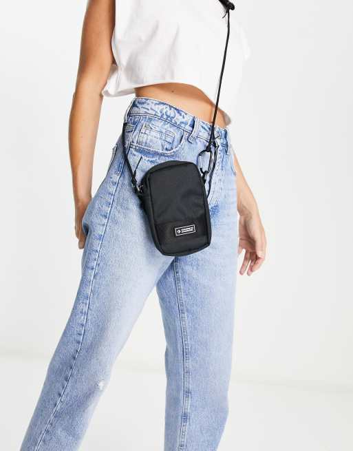 Converse Comms Pouch 2.0 crossbody bag in black