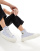 Thumbnail 1 van 5